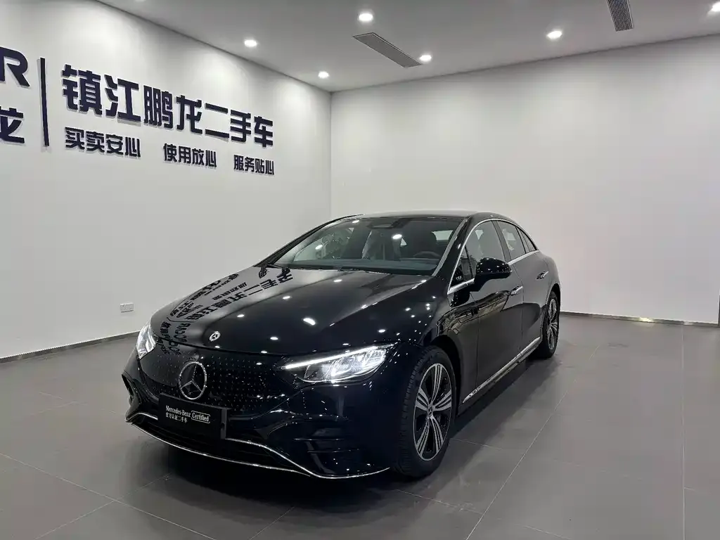 Mercedes-Benz EQE — фото 1