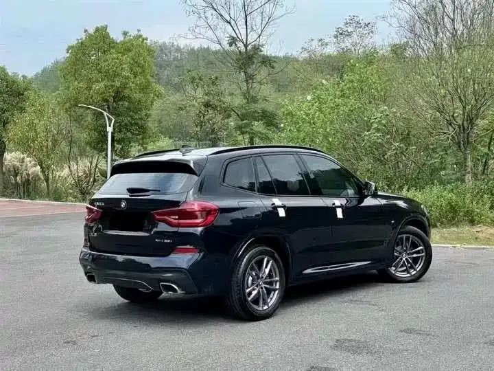 BMW X3 — фото 9