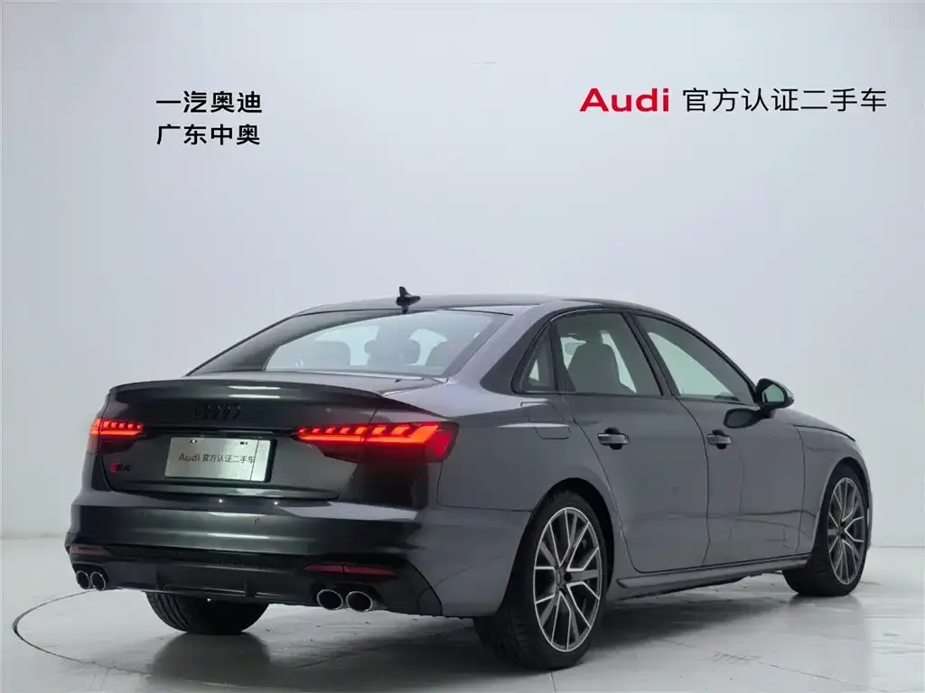 Audi S4 — фото 5