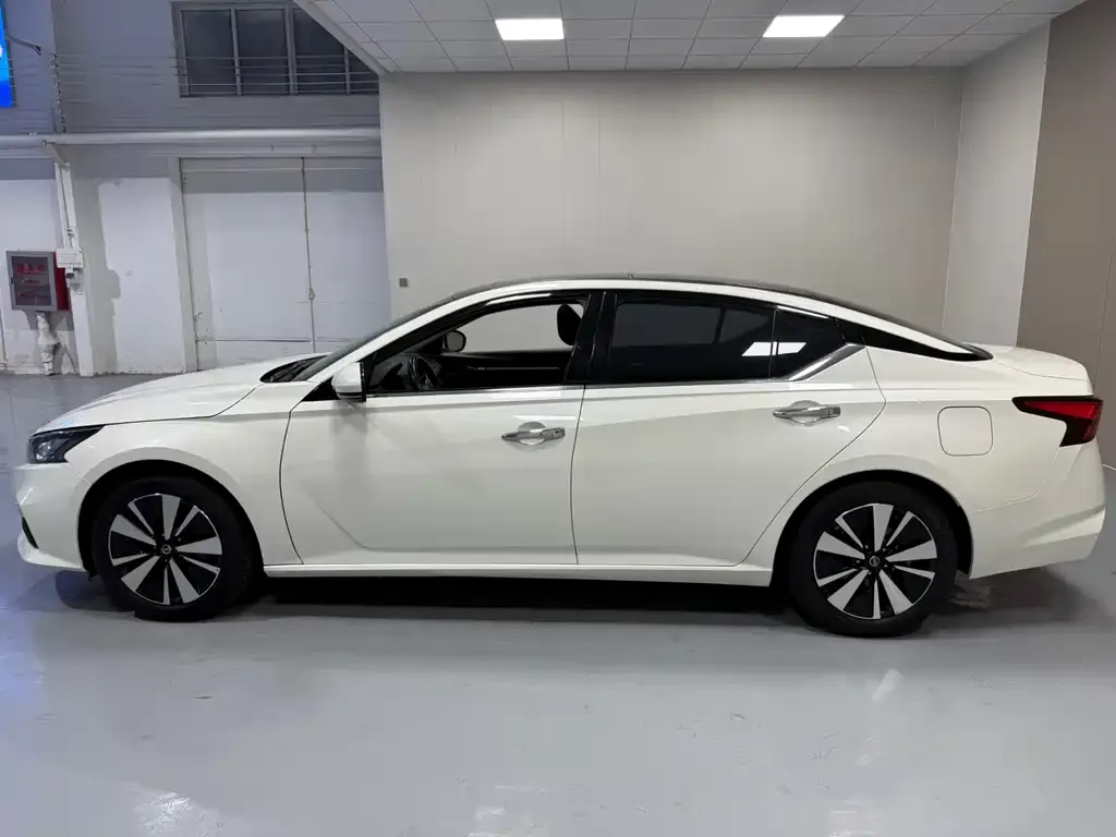 Nissan Teana — фото 2