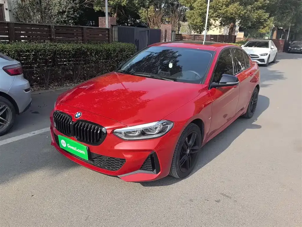 BMW 1 Series — фото 1