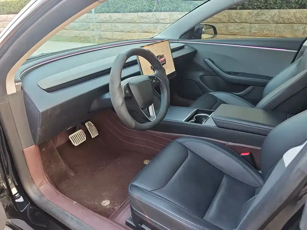 Tesla Model 3 — фото 3