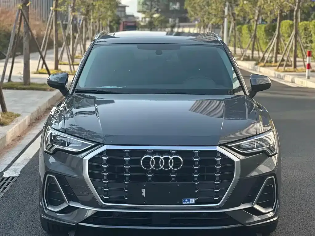 Audi Q3 — фото 10