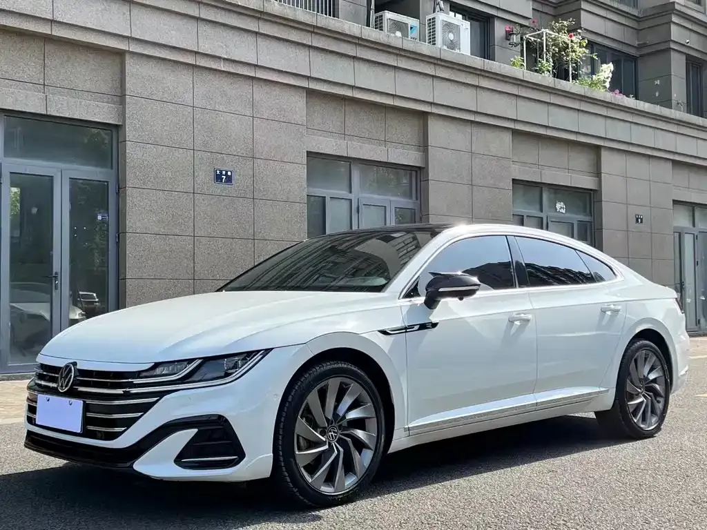 Volkswagen CC — фото 1
