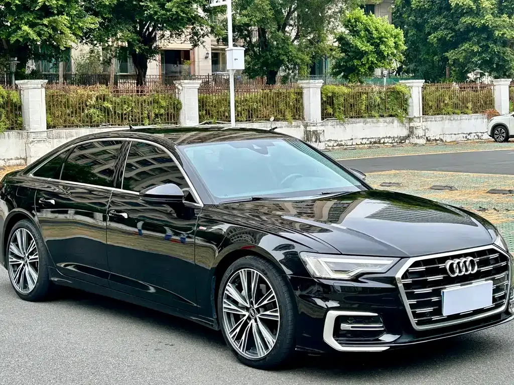 Audi A6L — фото 5