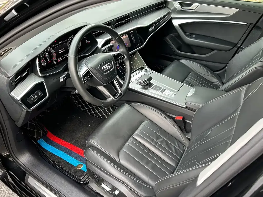 Audi A6L — фото 8