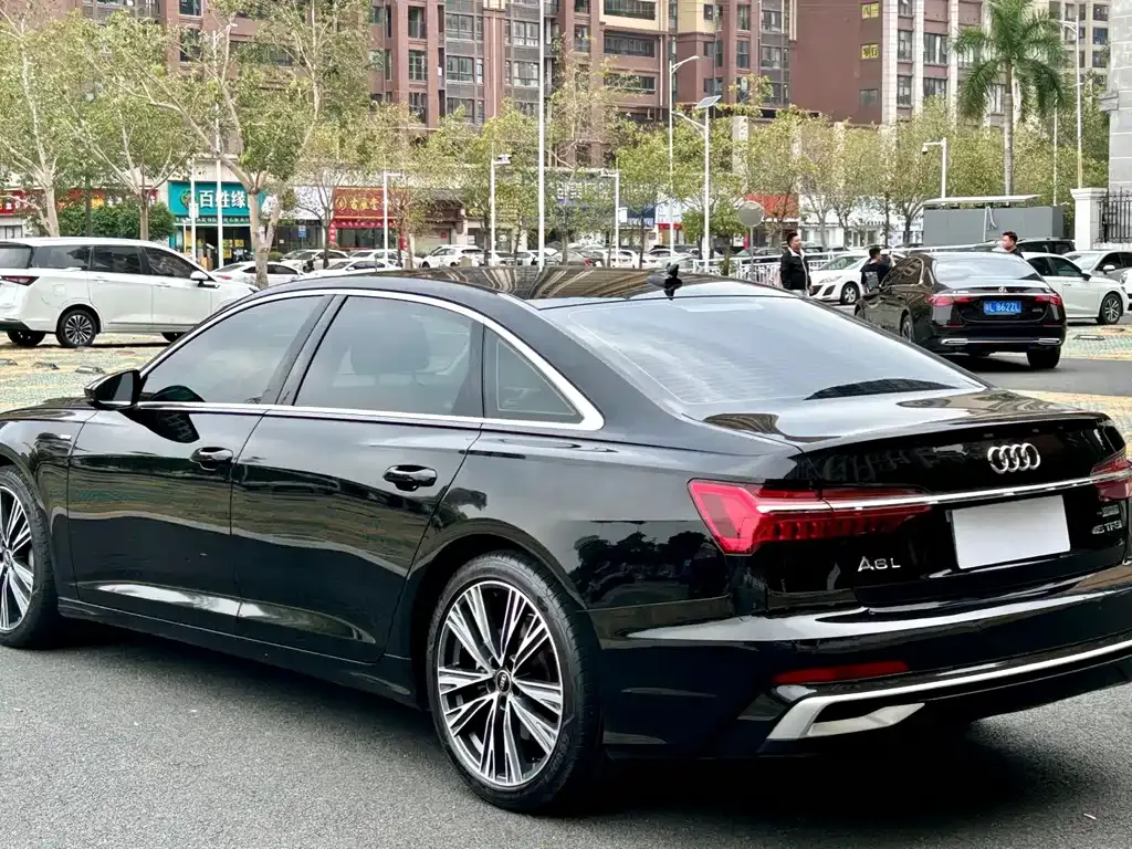Audi A6L — фото 6
