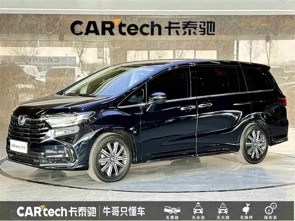 Honda Odyssey — фото 1