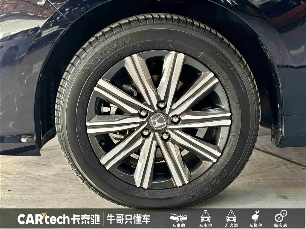 Honda Odyssey — фото 10