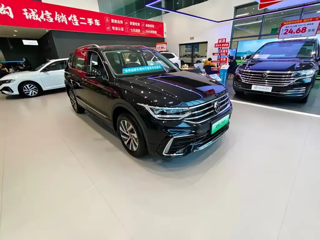 Volkswagen Tiguan L New Energy — фото 1
