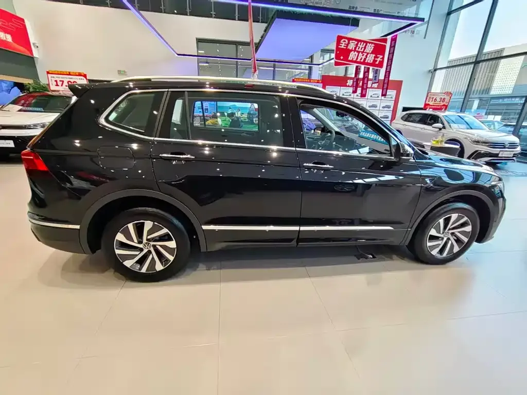 Volkswagen Tiguan L New Energy — фото 5