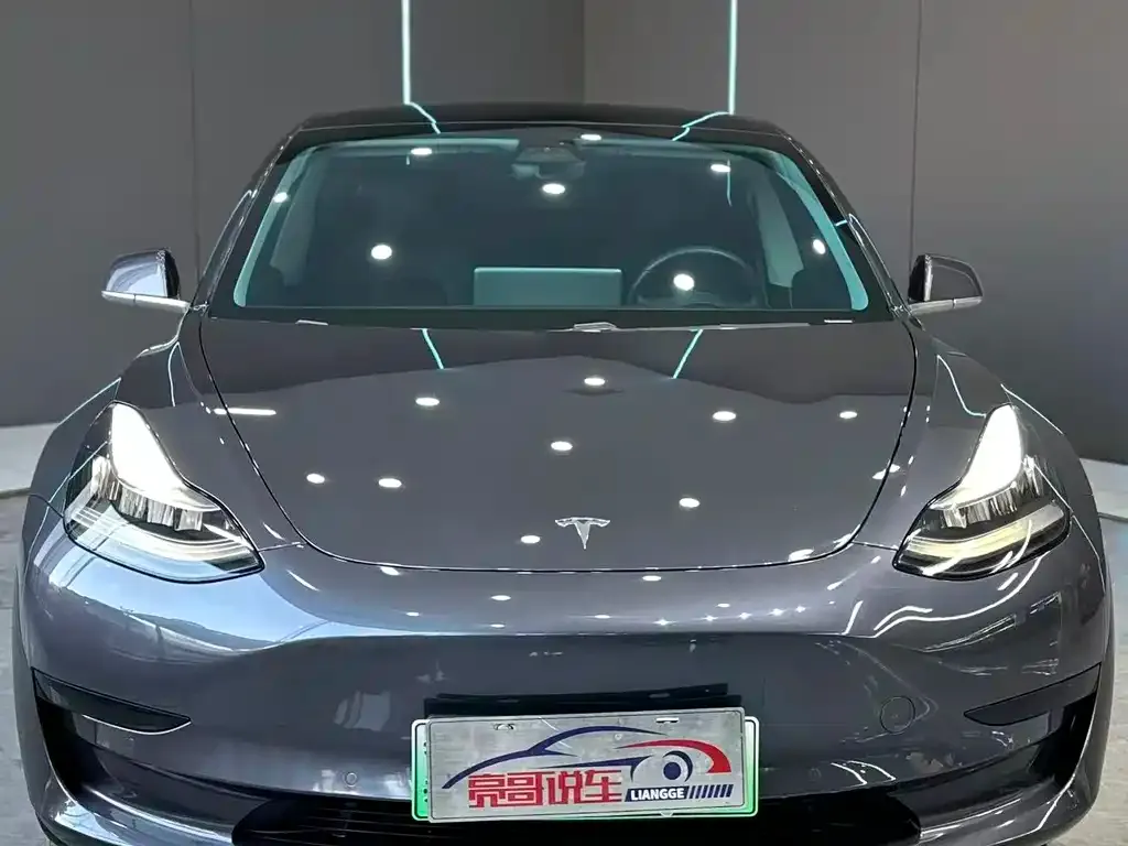 Tesla Model 3 — фото 2