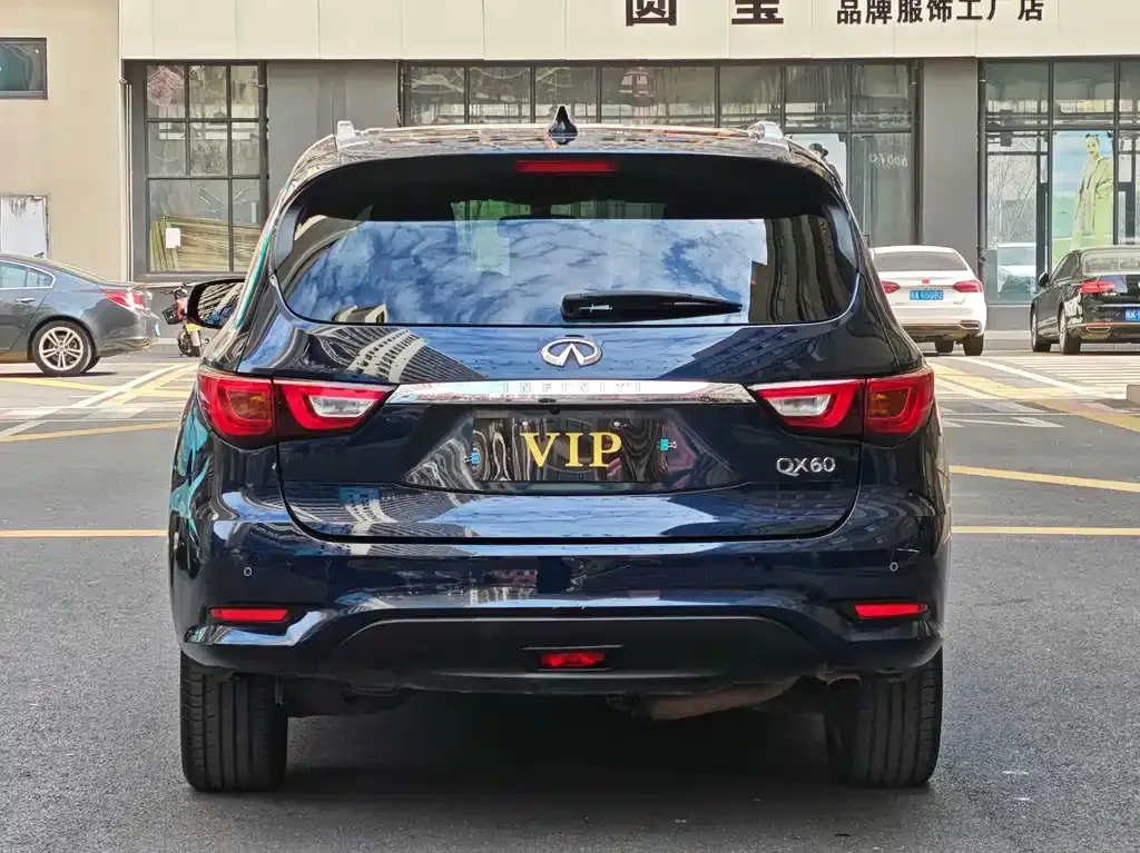 Infiniti QX60 (Import) — фото 6
