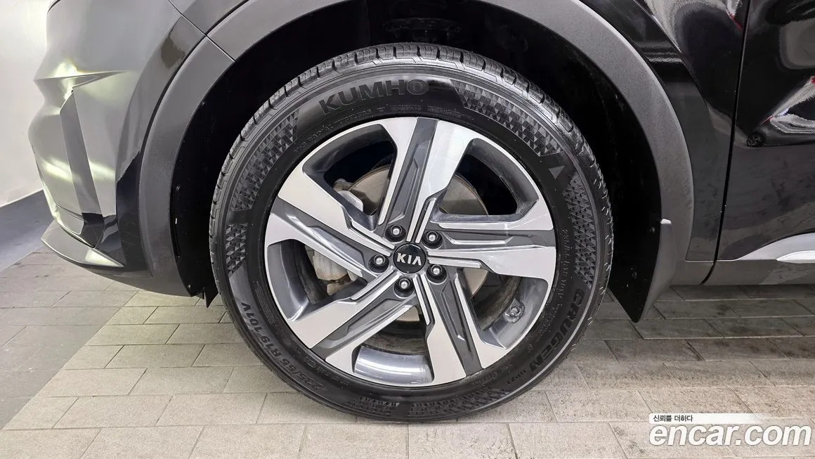 Kia Sorento — фото 8