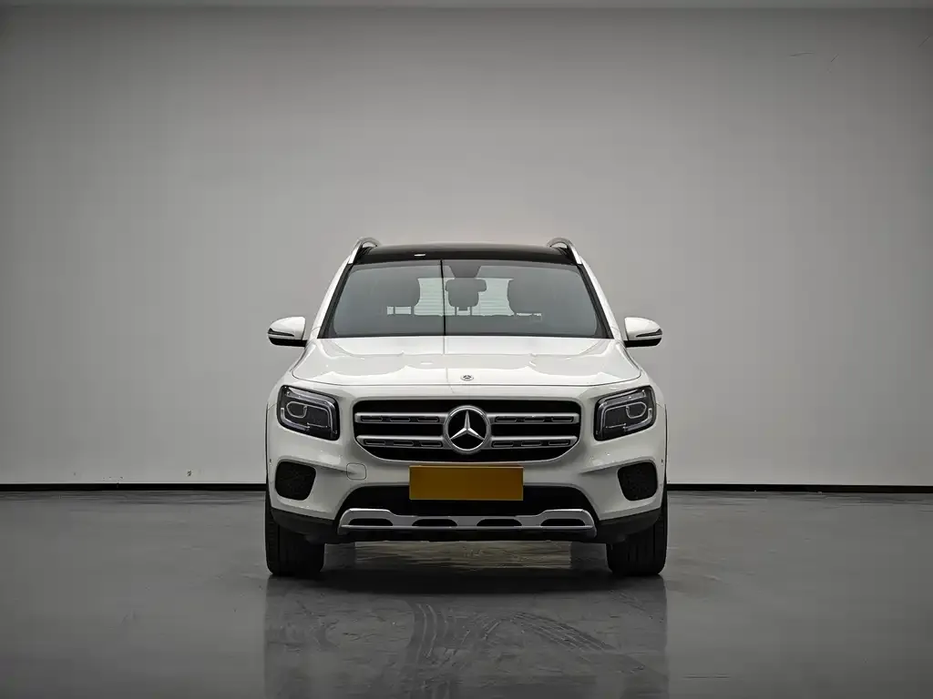 Mercedes-Benz GLB — фото 4