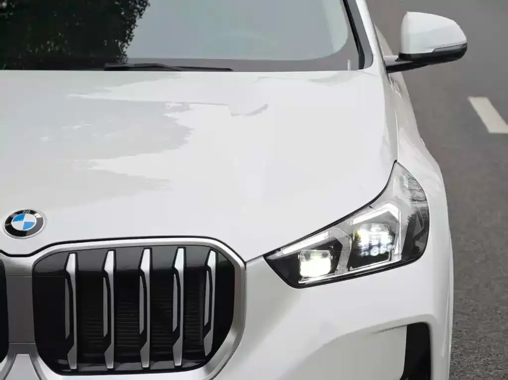 BMW X1 — фото 2