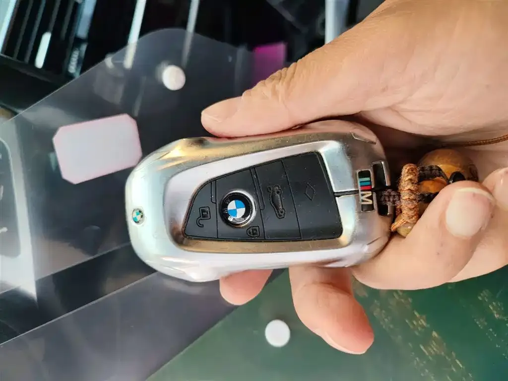 BMW 5 Series New Energy — фото 2