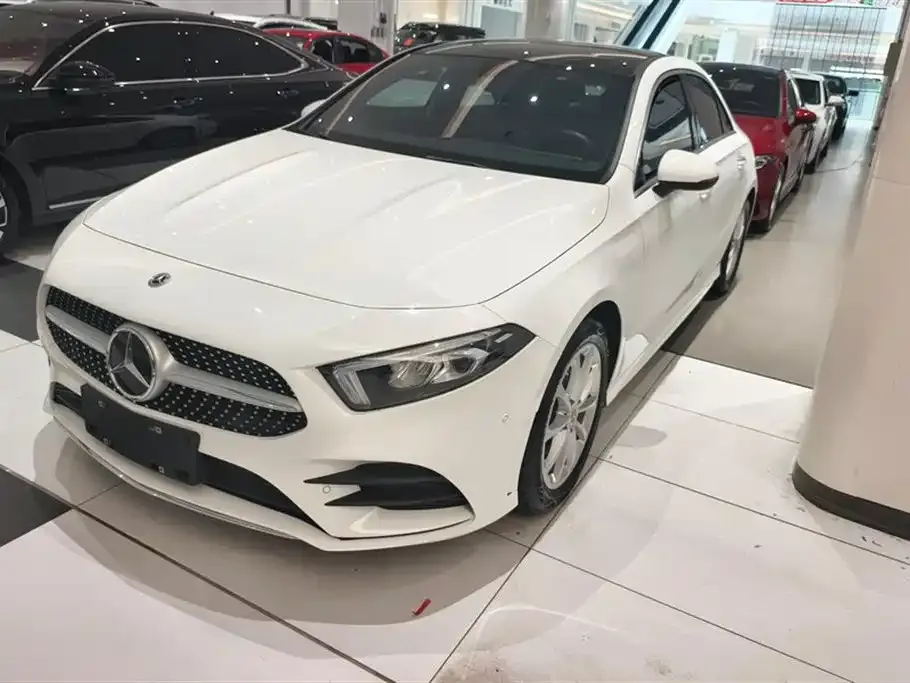 Mercedes-Benz A-Class — фото 1