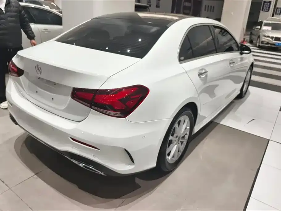 Mercedes-Benz A-Class — фото 10