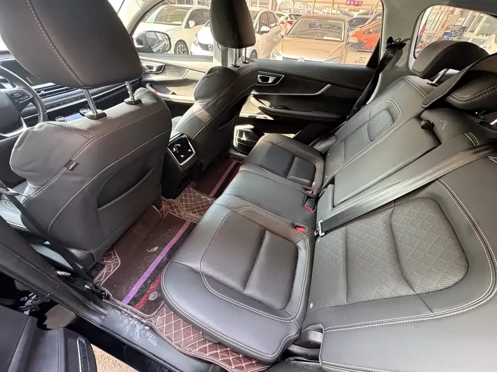 Chery Tiggo 8 — фото 10