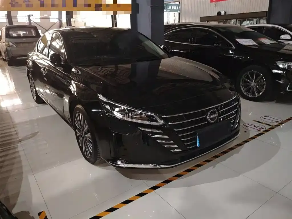 Nissan Teana — фото 2