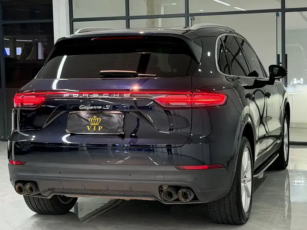 Porsche Cayenne — фото 4