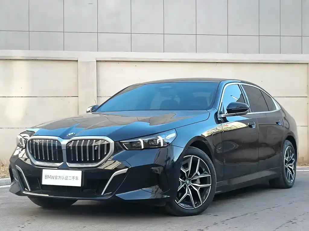 BMW i5 — фото 8