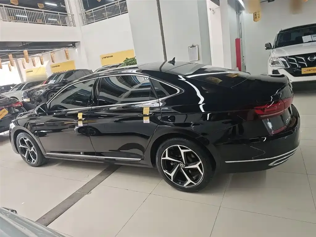 Volkswagen Passat — фото 2
