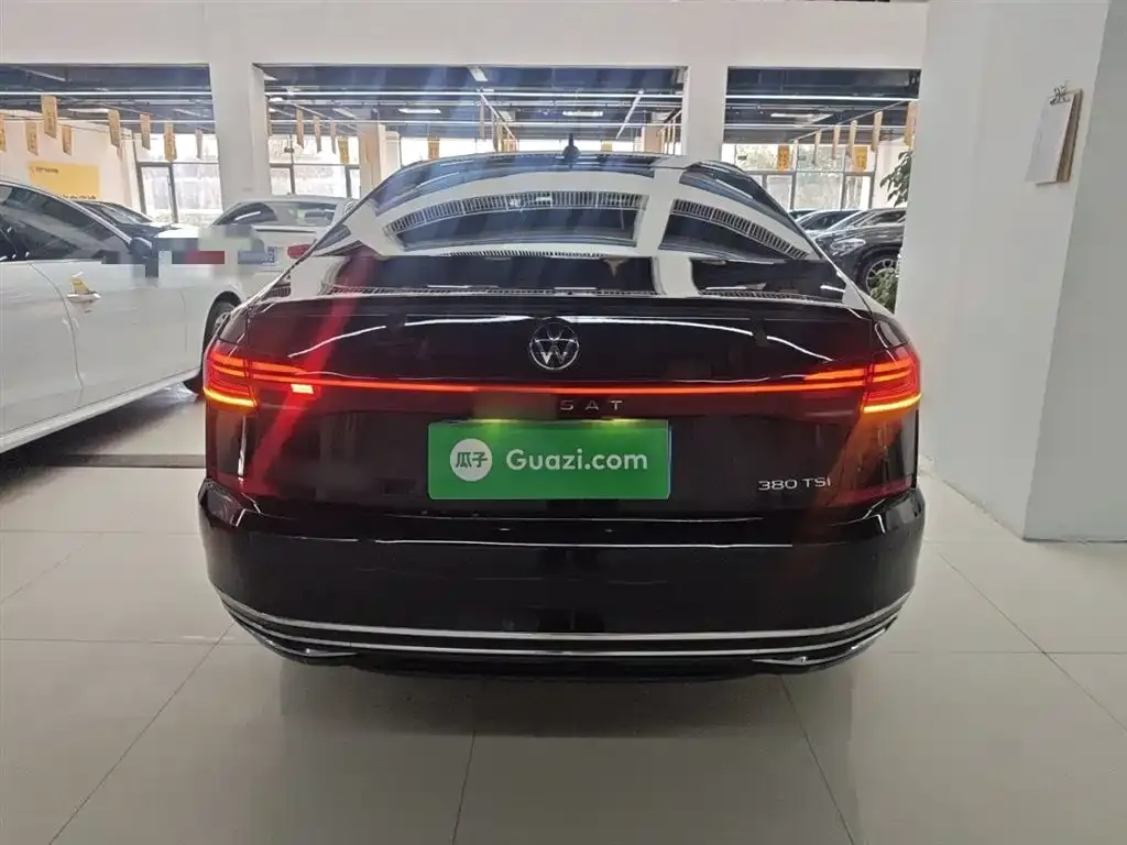 Volkswagen Passat — фото 5