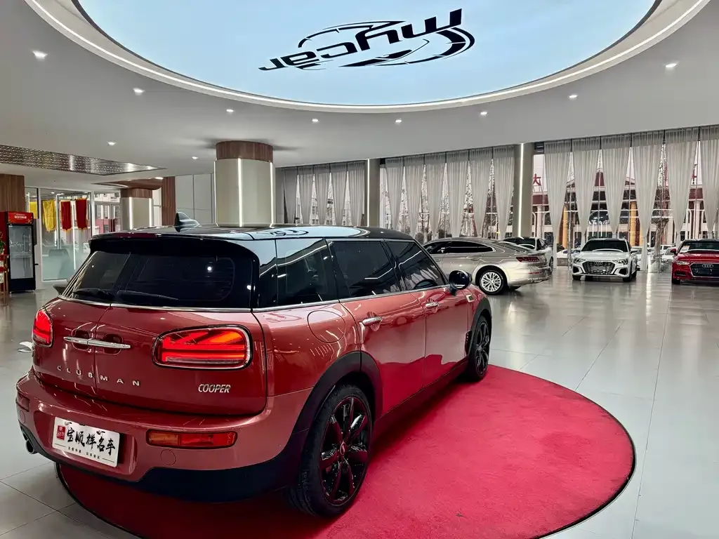 MINI Clubman — фото 2