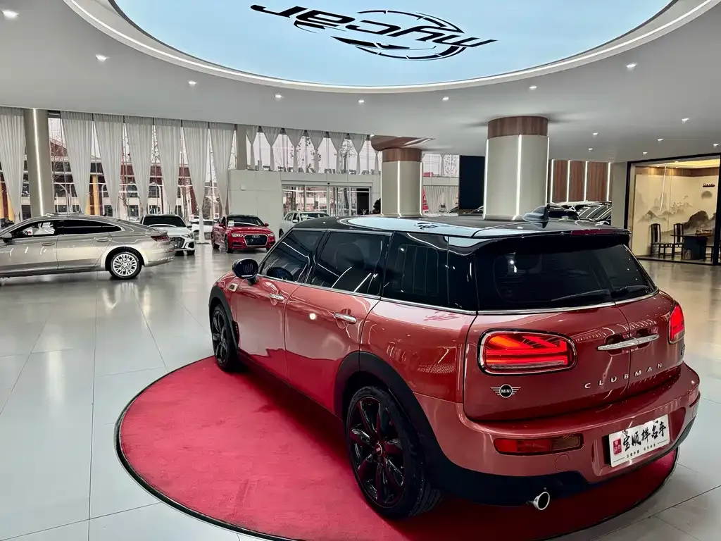 MINI Clubman — фото 9