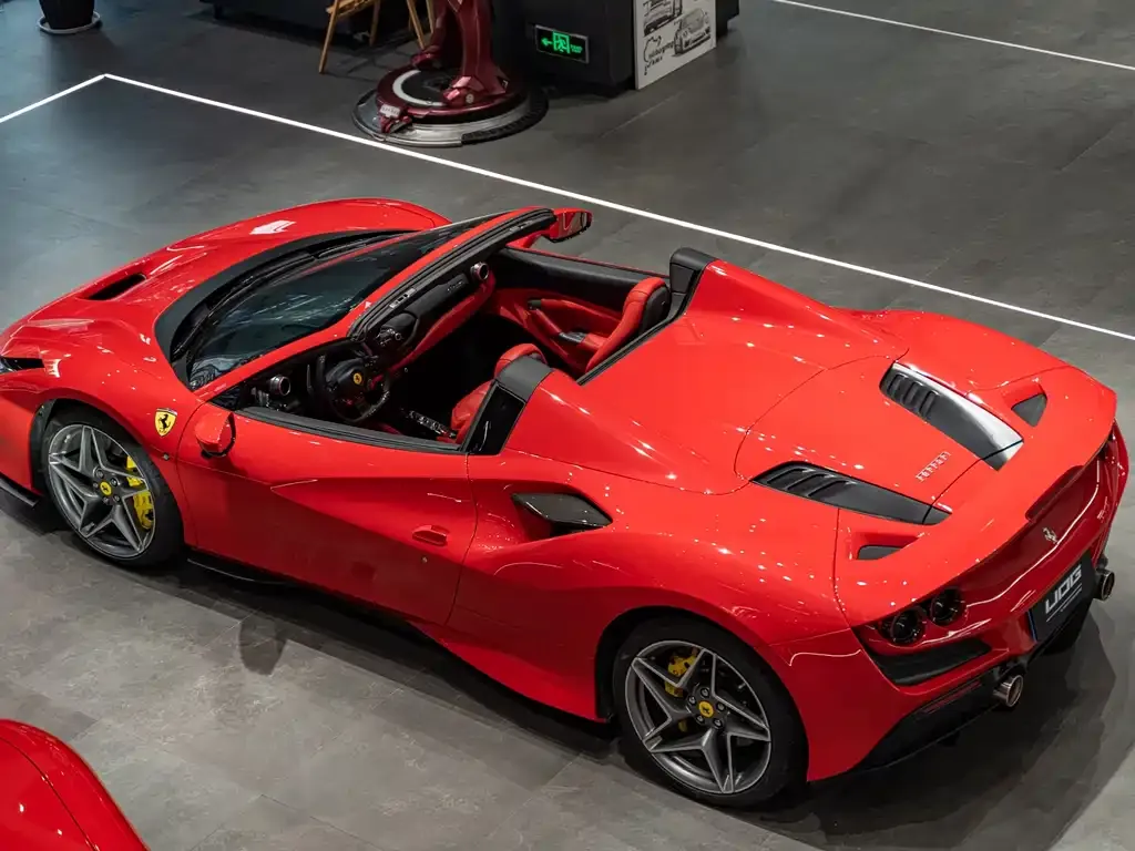 Ferrari F8 — фото 5