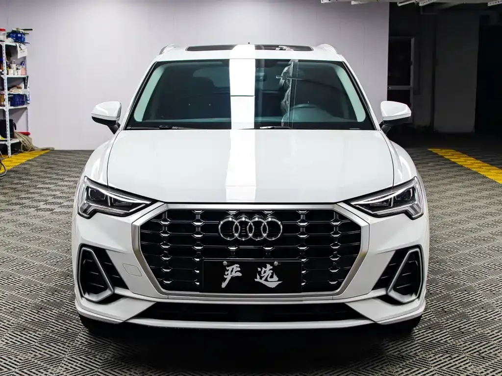 Audi Q3 — фото 7