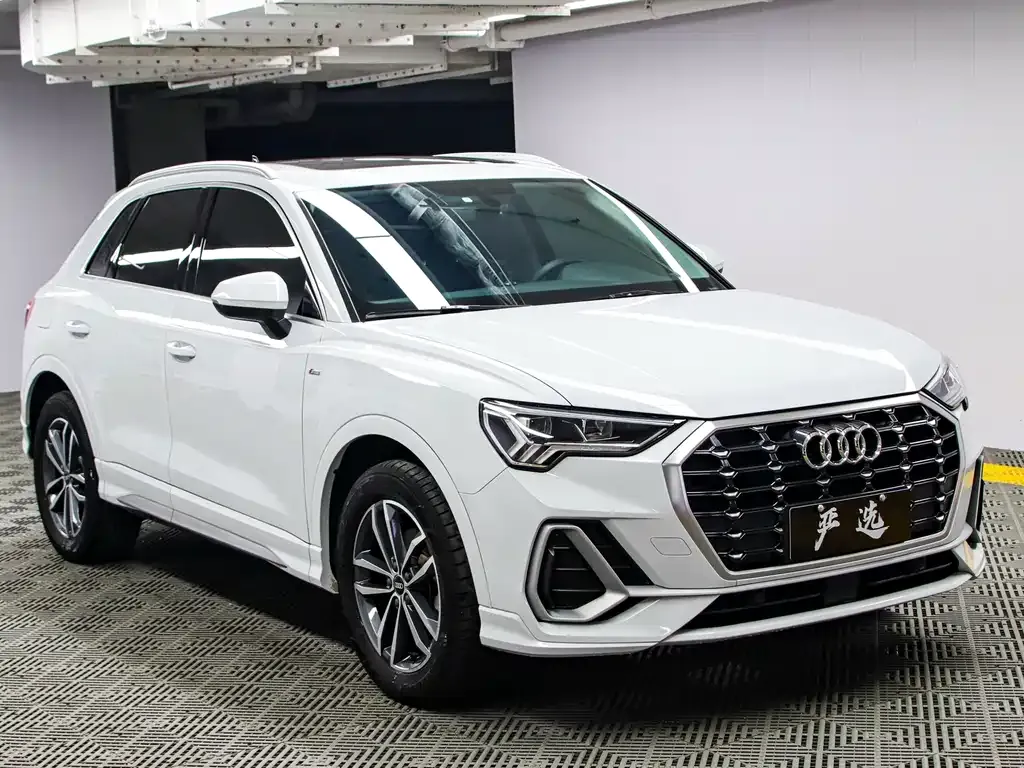 Audi Q3 — фото 8