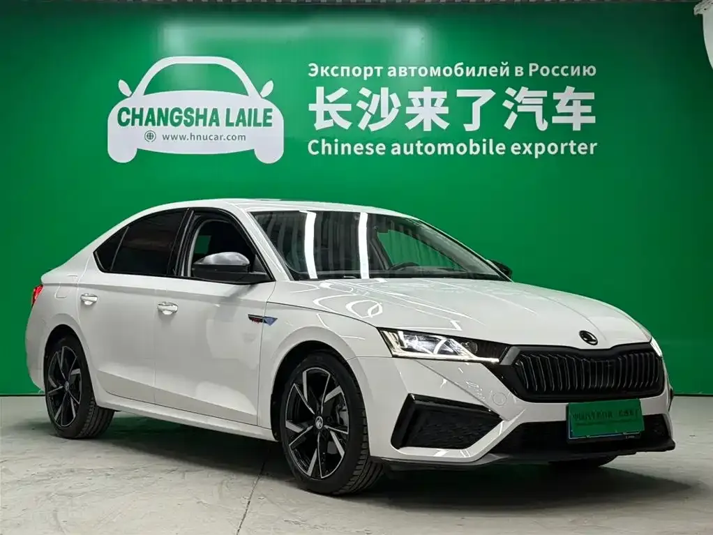 Skoda Octavia — фото 3