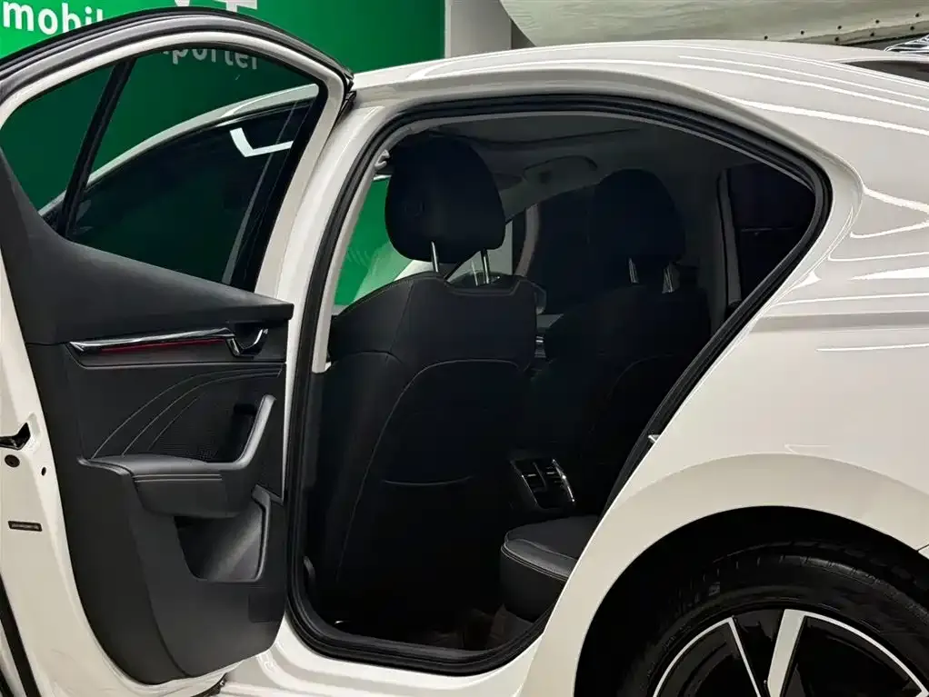 Skoda Octavia — фото 8