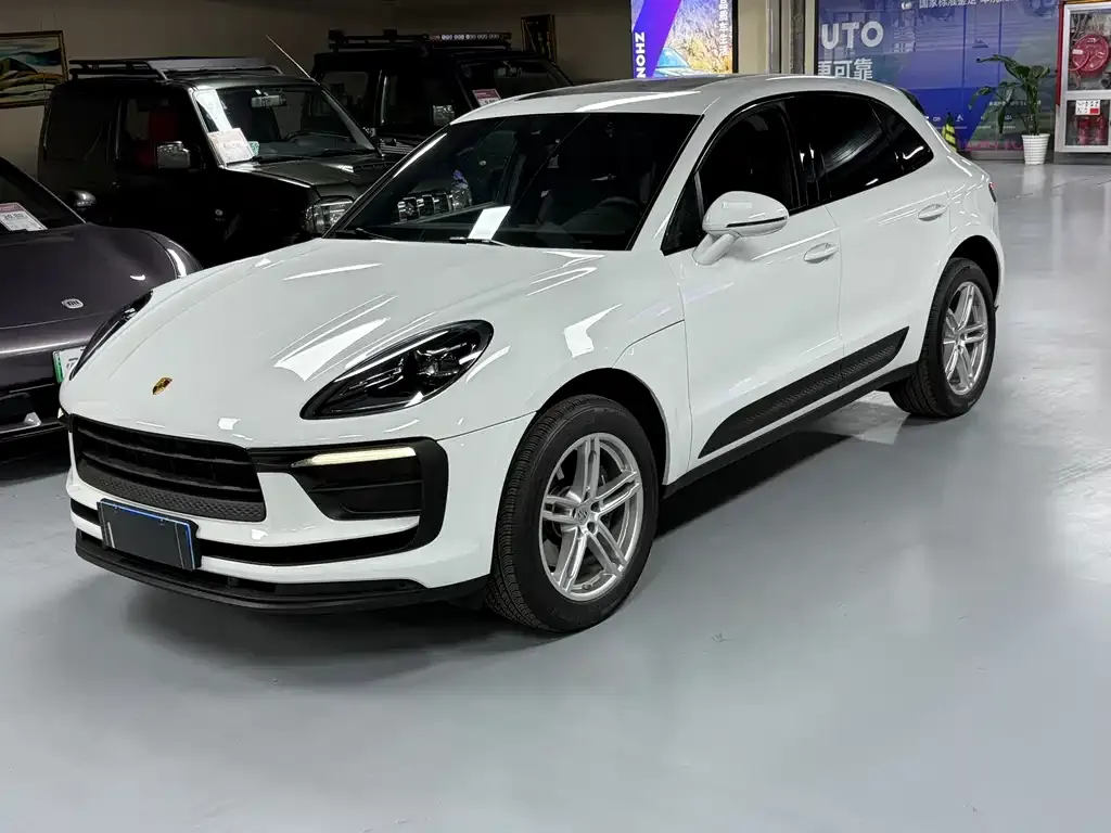 Porsche Macan — фото 1