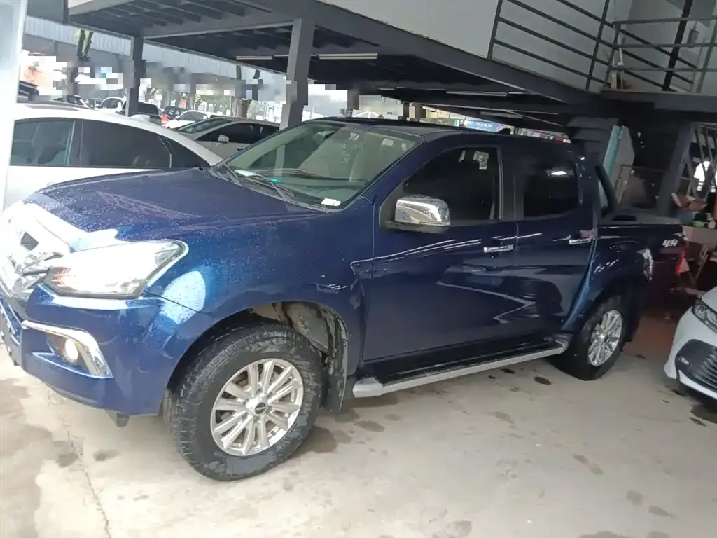 Isuzu D-MAX — фото 5