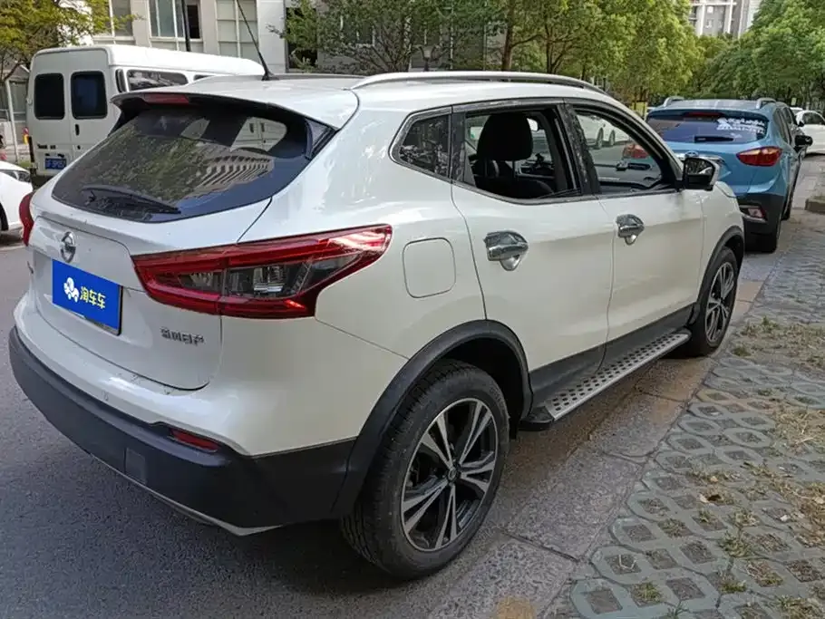 Nissan Qashqai — фото 6