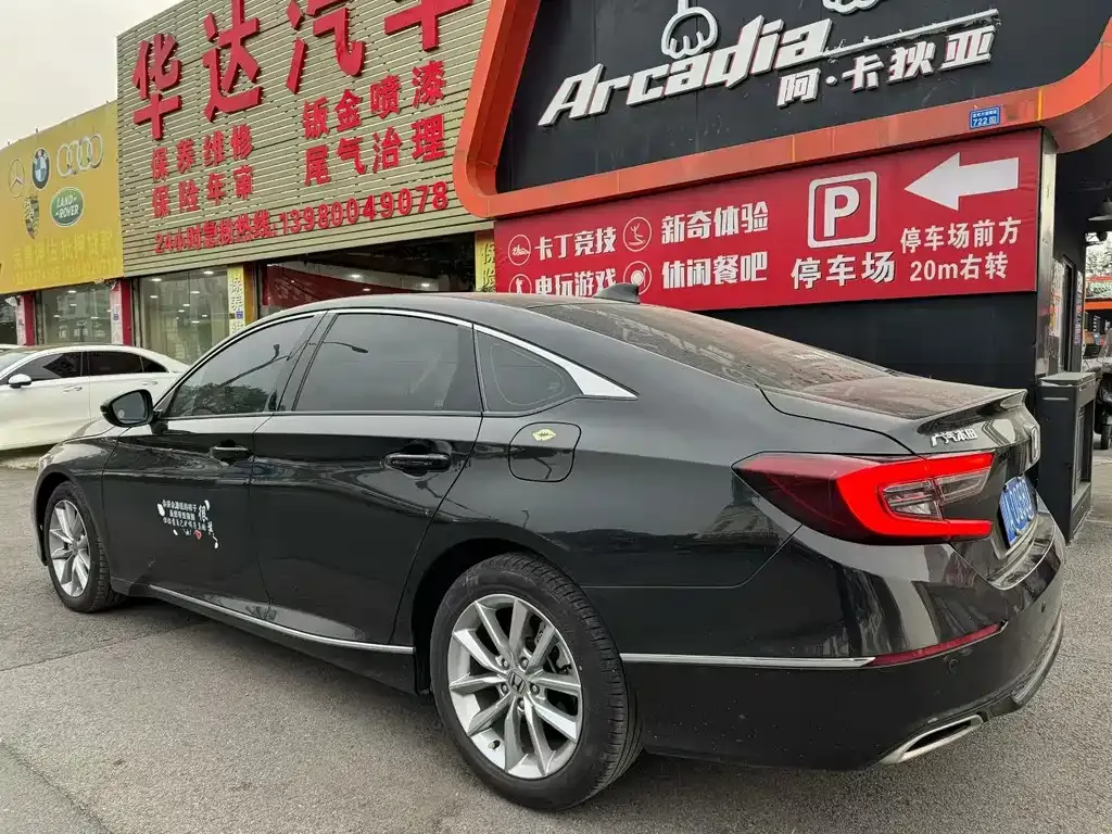 Honda Accord — фото 5