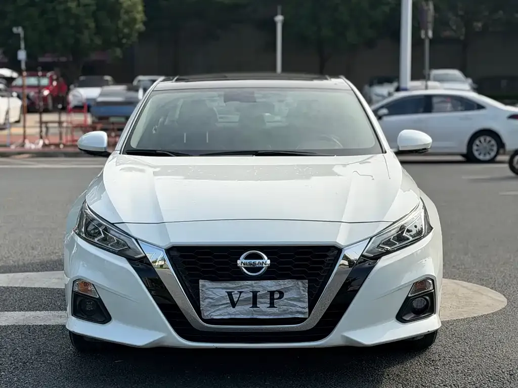 Nissan Teana — фото 2