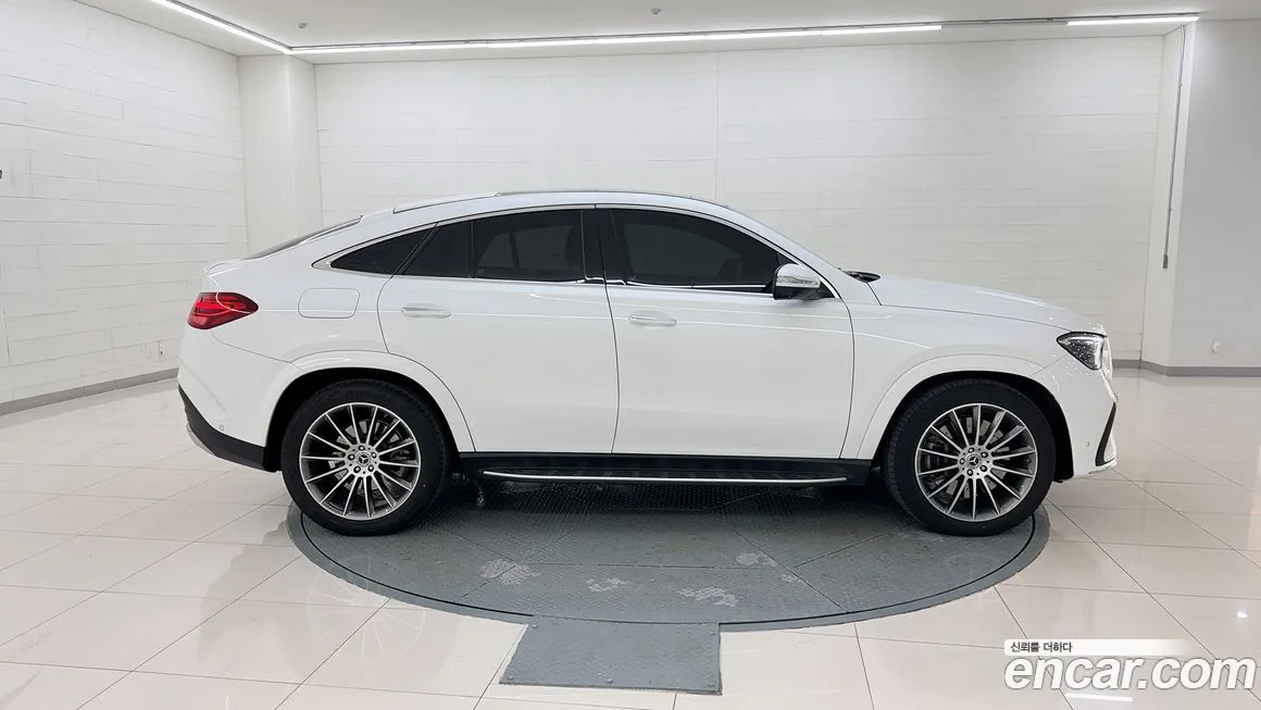 Mercedes-Benz GLE-Class — фото 6