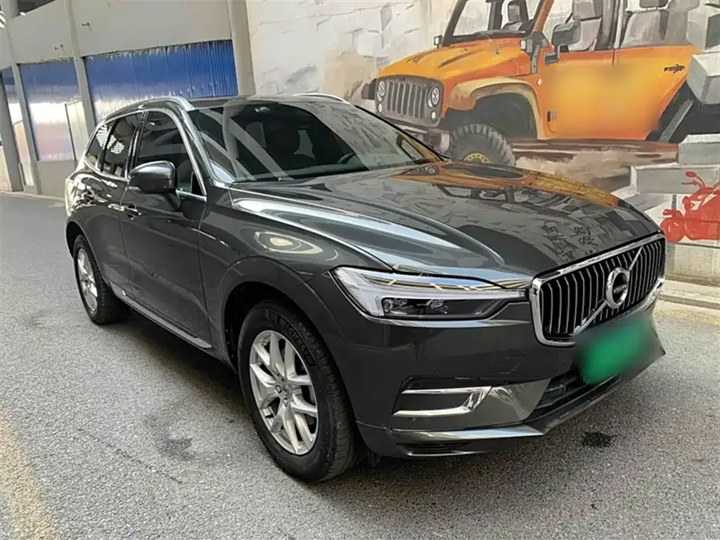 Volvo XC60 — фото 4