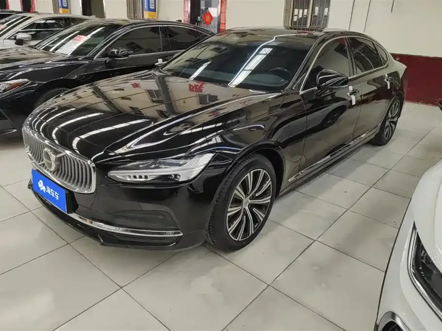 Volvo S90 — фото 1