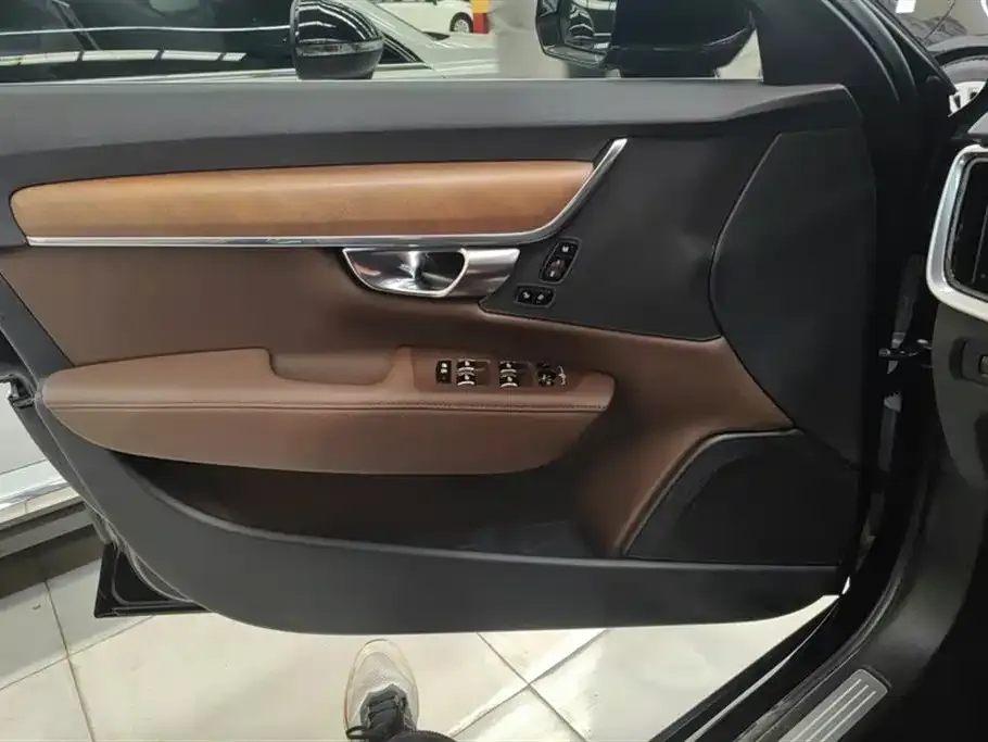 Volvo S90 — фото 2