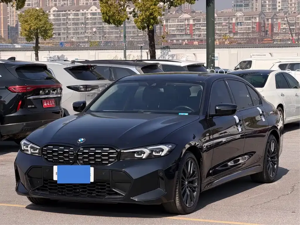BMW 3 Series — фото 1