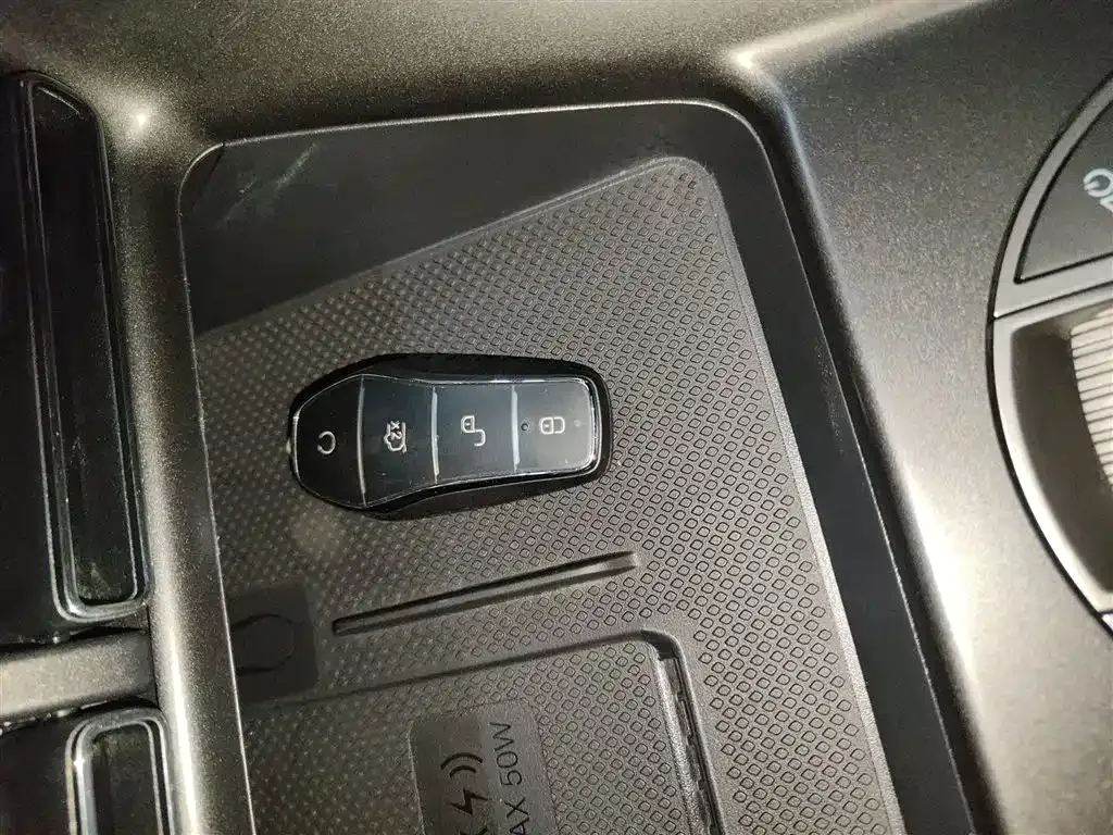 BYD Seal 05 DM-i — фото 9