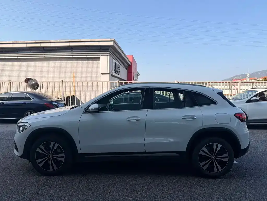 Mercedes-Benz GLA — фото 3