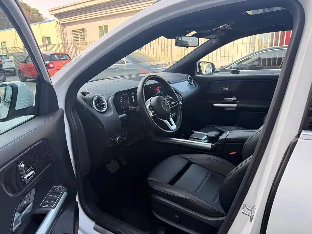 Mercedes-Benz GLA — фото 4