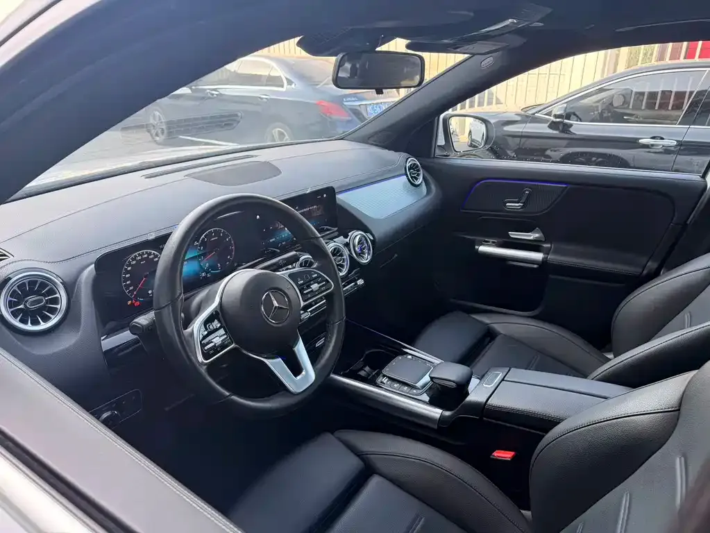 Mercedes-Benz GLA — фото 5